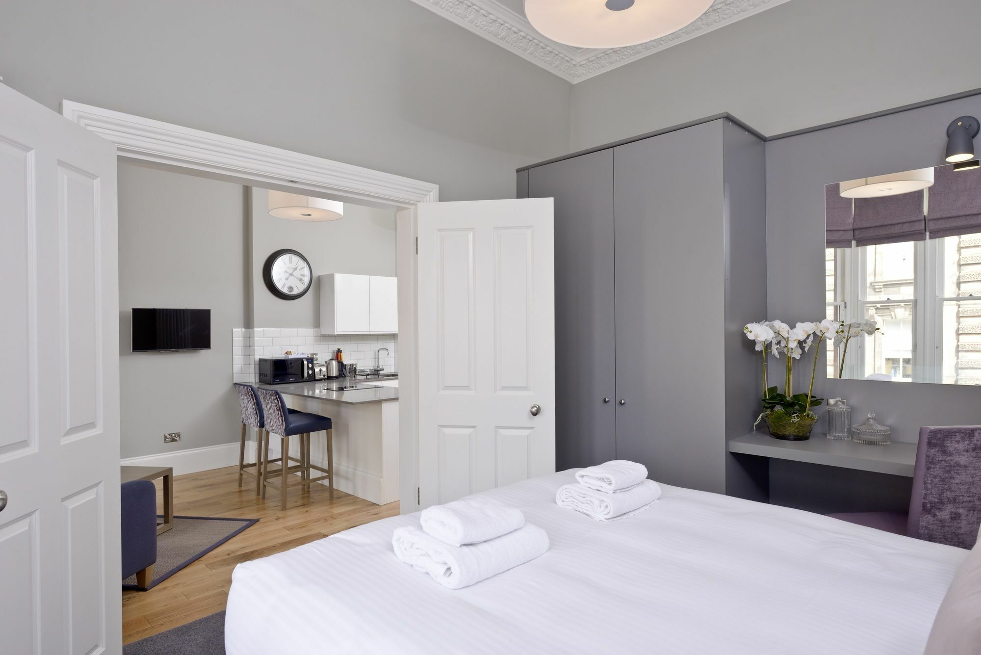 Destiny Scotland Apartments At West End - Princes Street エディンバラ エクステリア 写真